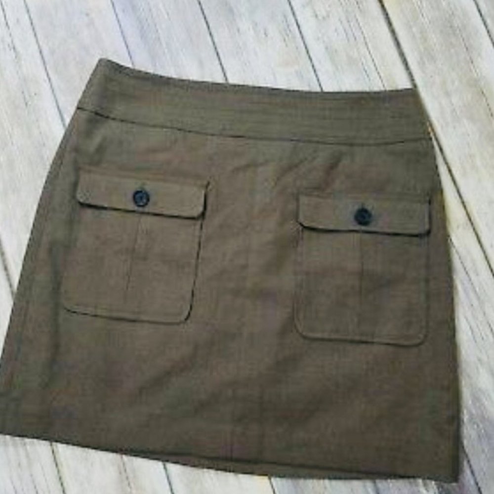 NWOT Ann Taylor Loft Petite olive green mini skirt